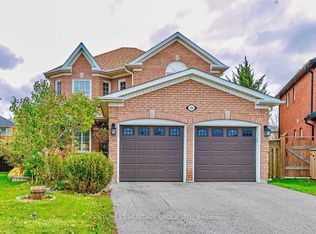 108 Bothwell Cres, Newmarket, ON L3X 2K5