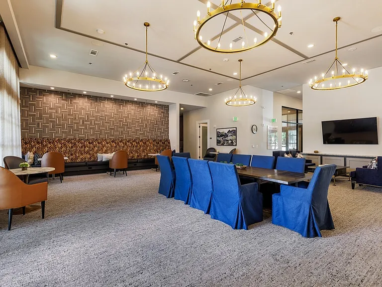Album Benbrook Club Room