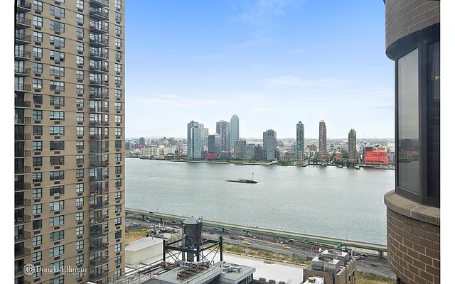 Rented by Douglas Elliman | media 7