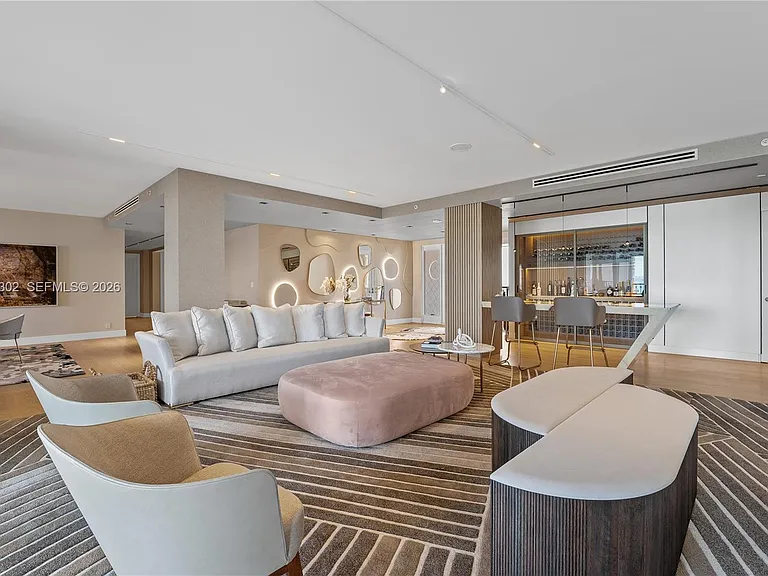 5242 Fisher Island Dr #5242 — Photo 16