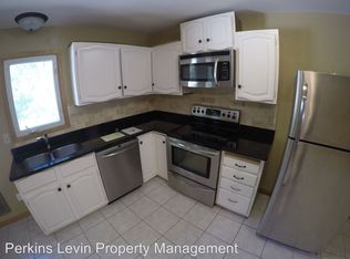 14811 Peteler Ln, Minnetonka, MN 55345