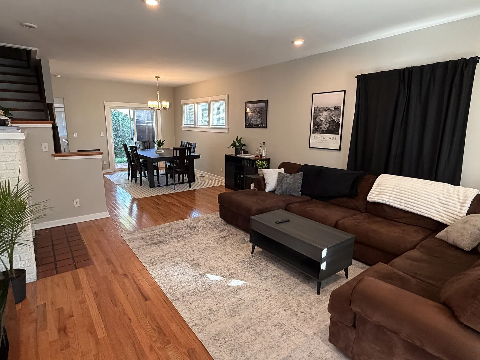 1305 W 106th St — Photo 3
