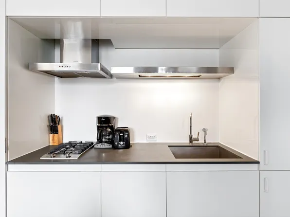 70 West 45th Street 30D image 3 of 8