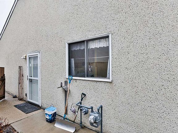 4th image of 1013 S Saint David Rd N
