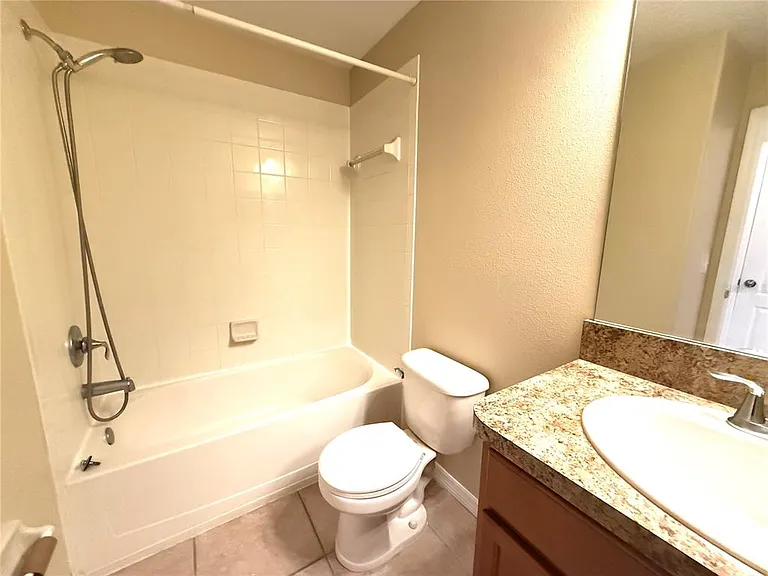 11064 Savannah Landing Cir — Photo 12