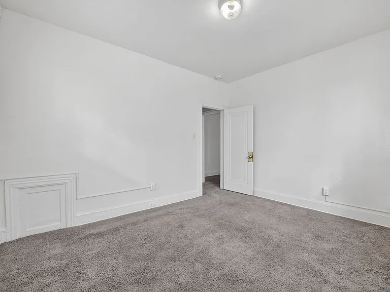 5400 7th St NW — Photo 16