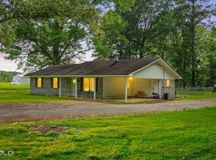 186 Hughes Rd, Coushatta, LA 71019