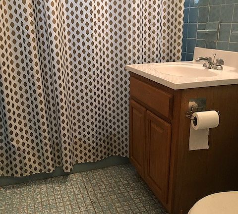 3rd image of 2262 35th St #1F