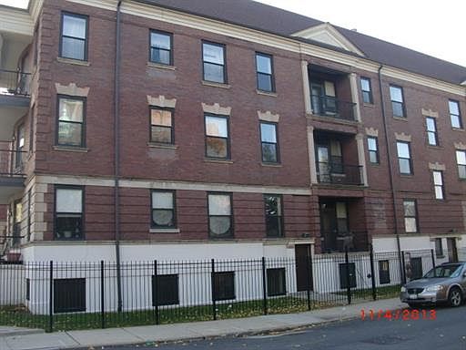 1st image of 3706 S King Dr APT 2b