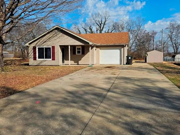 17129 Cerrito Dr, Belton, MO 64012
