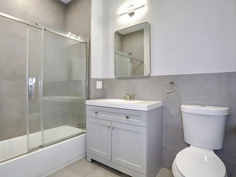 502 Broadway #301 — Photo 16