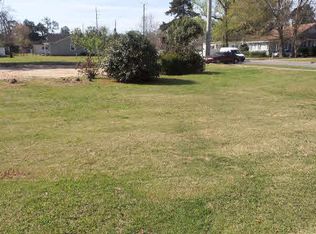 305 S Presley St, Atmore, AL 36502