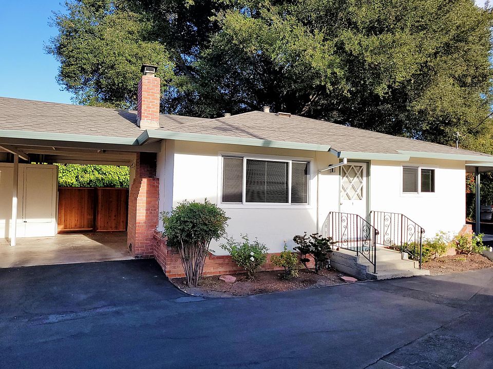 1st image of 282 Monroe Dr #1