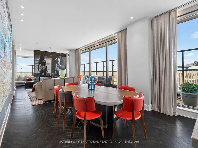 50 Charles St E #5501 — Photo 24