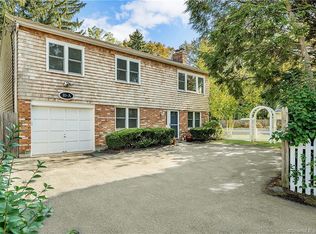 10 Relay Pl #A, Cos Cob, CT 06807