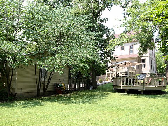4th image of 111 Millsdale St