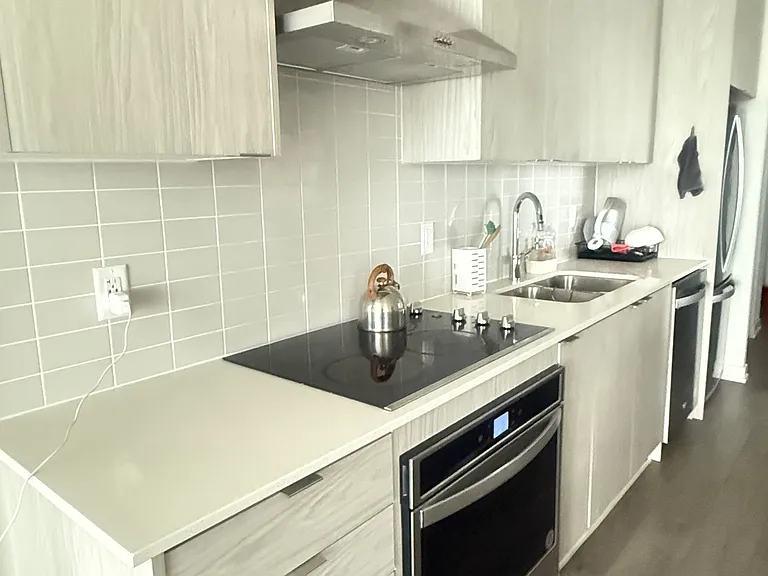 55 Duke St W #1703 — Photo 3