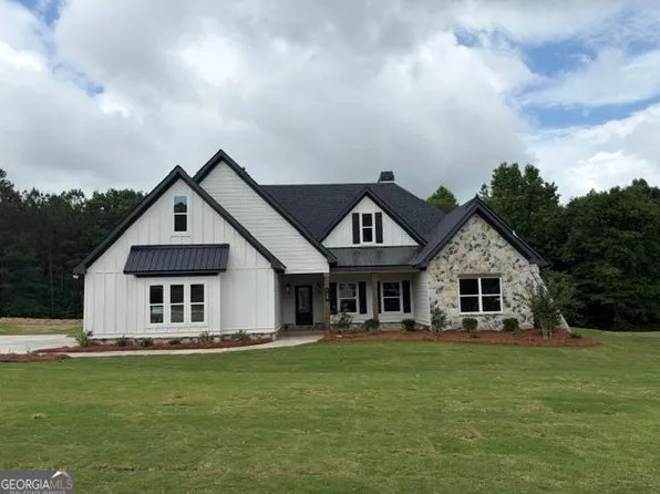 127 Woodford Dr, Roopville, GA 30170