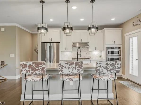 2 Vanderbilt Blvd #102, Florham Park Boro, NJ 07932