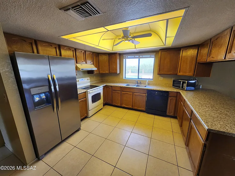 4841 N Paseo Presidio — Photo 10