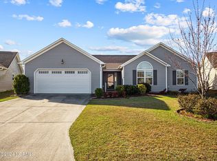 415 Amaryllis Ln, Holly Ridge, NC 28445
