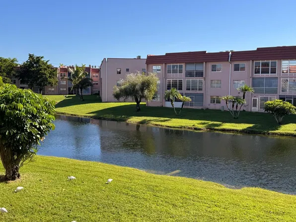 9660 SUNRISE LAKES Boulevard #202, Sunrise, FL 33322