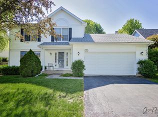 314 Southgate Dr, Vernon Hills, IL