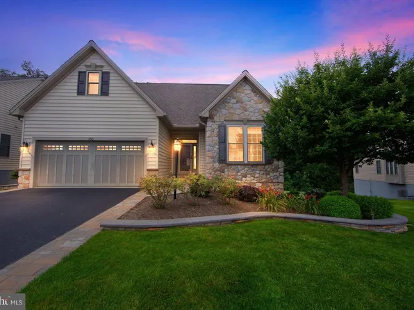 230 Honeycroft Blvd, Cochranville, PA 19330