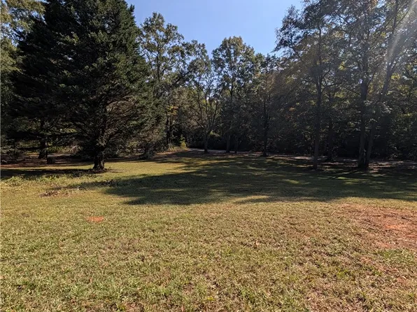 22 Baldwin St, Honea Path, SC 29654