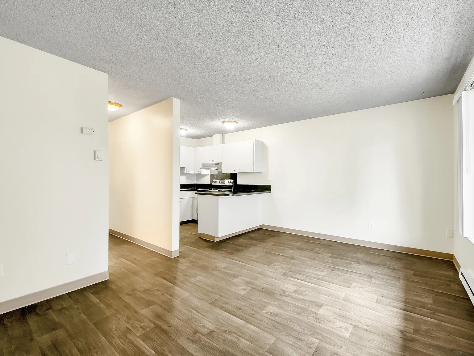 1804 NE Weidler St — Photo 2