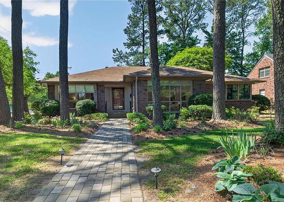 1st image of 460 Hariton Ct