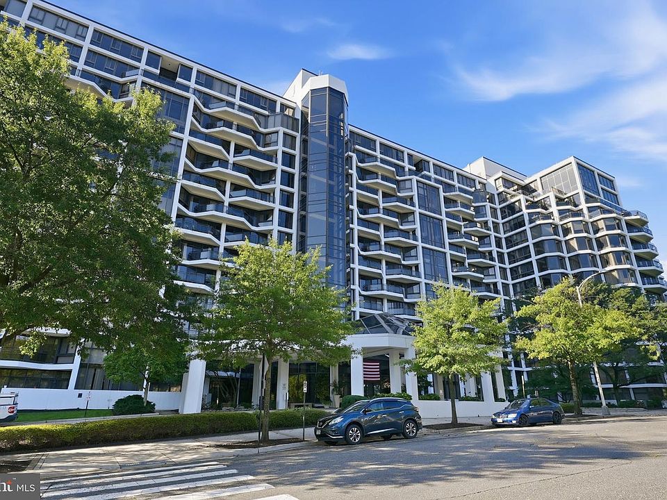 1st image of 1530 Key Blvd APT 520