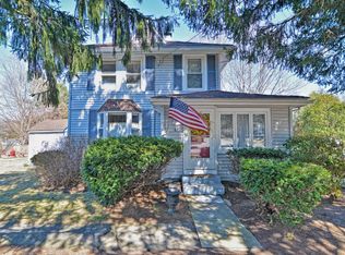 65 Pine St, Franklin, MA 02038