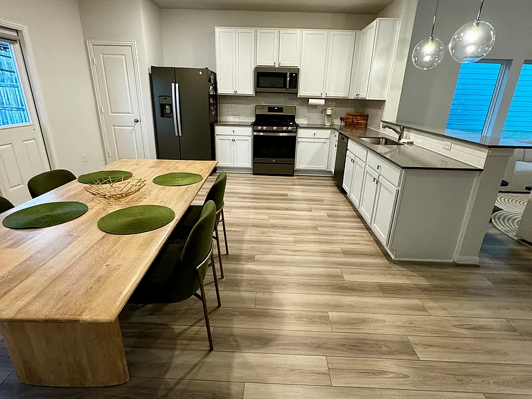 Kitchen/Dining room