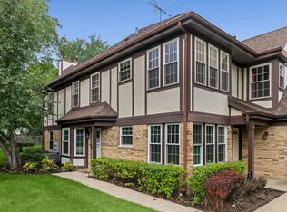 166 White Branch Ct, Buffalo Grove, IL 60089
