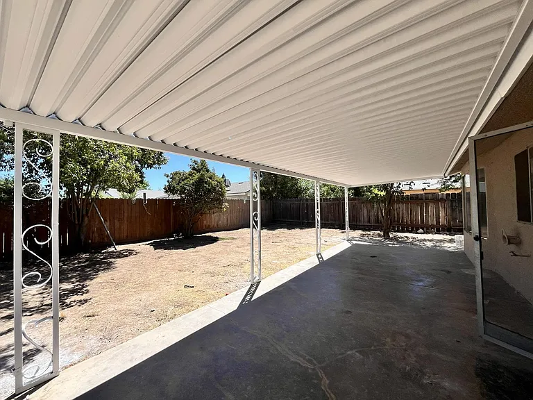 5337 W Richert Ave — Photo 15