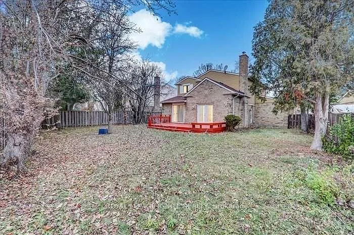 23 Longbow Sq — Photo 23
