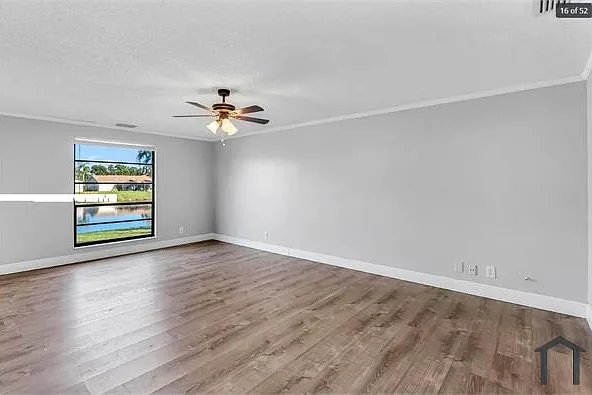 5311 Raymond Dr N — Photo 7