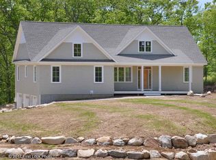 67 Sea View Dr, Charlestown, RI 02813