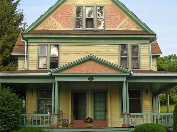 35 Prospect St #A