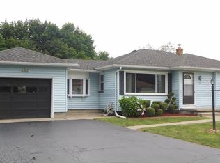 32 Tarwood Dr, Rochester, NY 14606