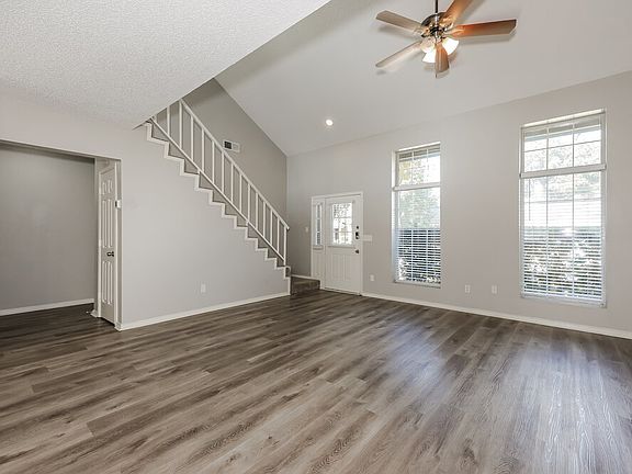 4th image of 1507 Chapman St