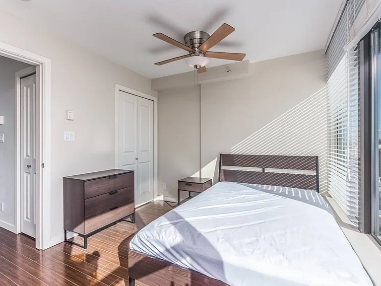 1068 Broadway W #1503 — Photo 13