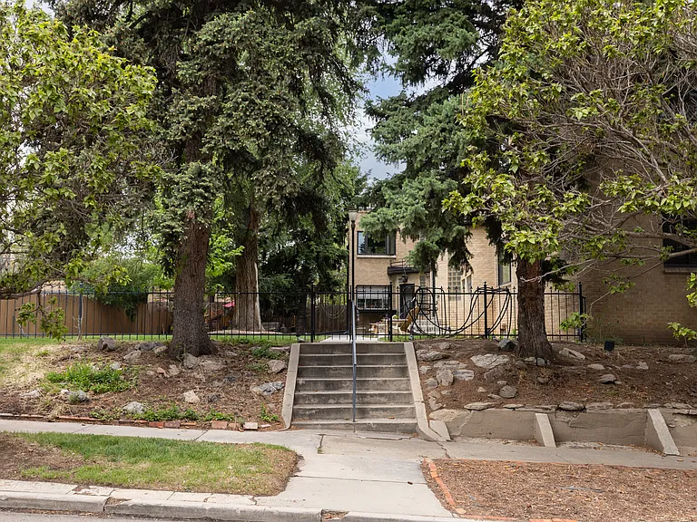 1481 Ash St #4 — Photo 32