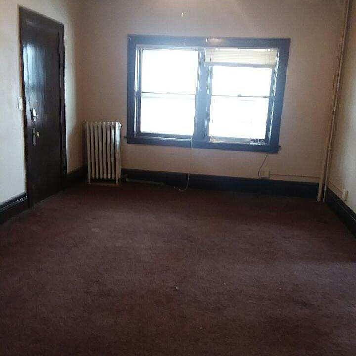 2nd image of 305 5th St NW APT 1