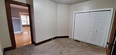 222 Logan Ave N #1 — Photo 7