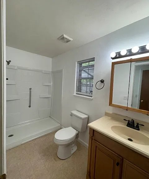 580 SE Nassau St — Photo 19