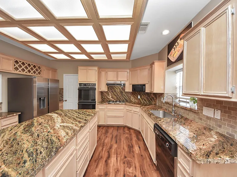 16710 Colony Terrace Dr — Photo 18
