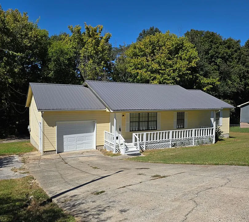 107 Laferry Ln