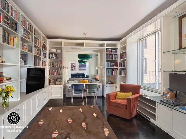 565 Park Avenue image 3 of 10